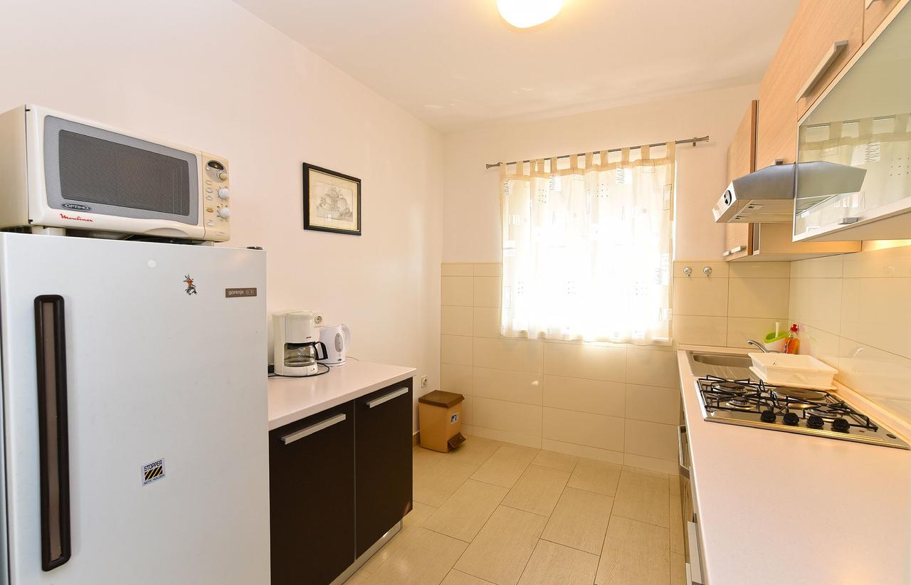 Apartment Monfiorenzo 1551 Ровин Екстериор снимка