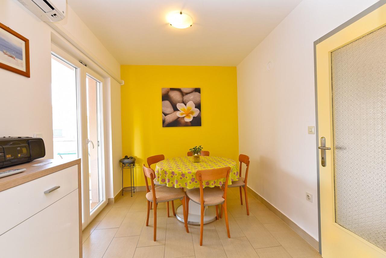 Apartment Monfiorenzo 1551 Ровин Екстериор снимка