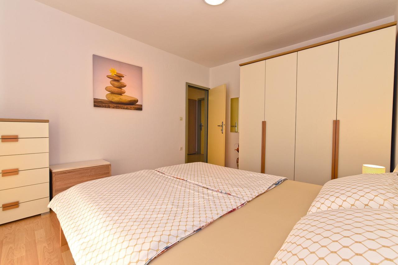 Apartment Monfiorenzo 1551 Ровин Екстериор снимка
