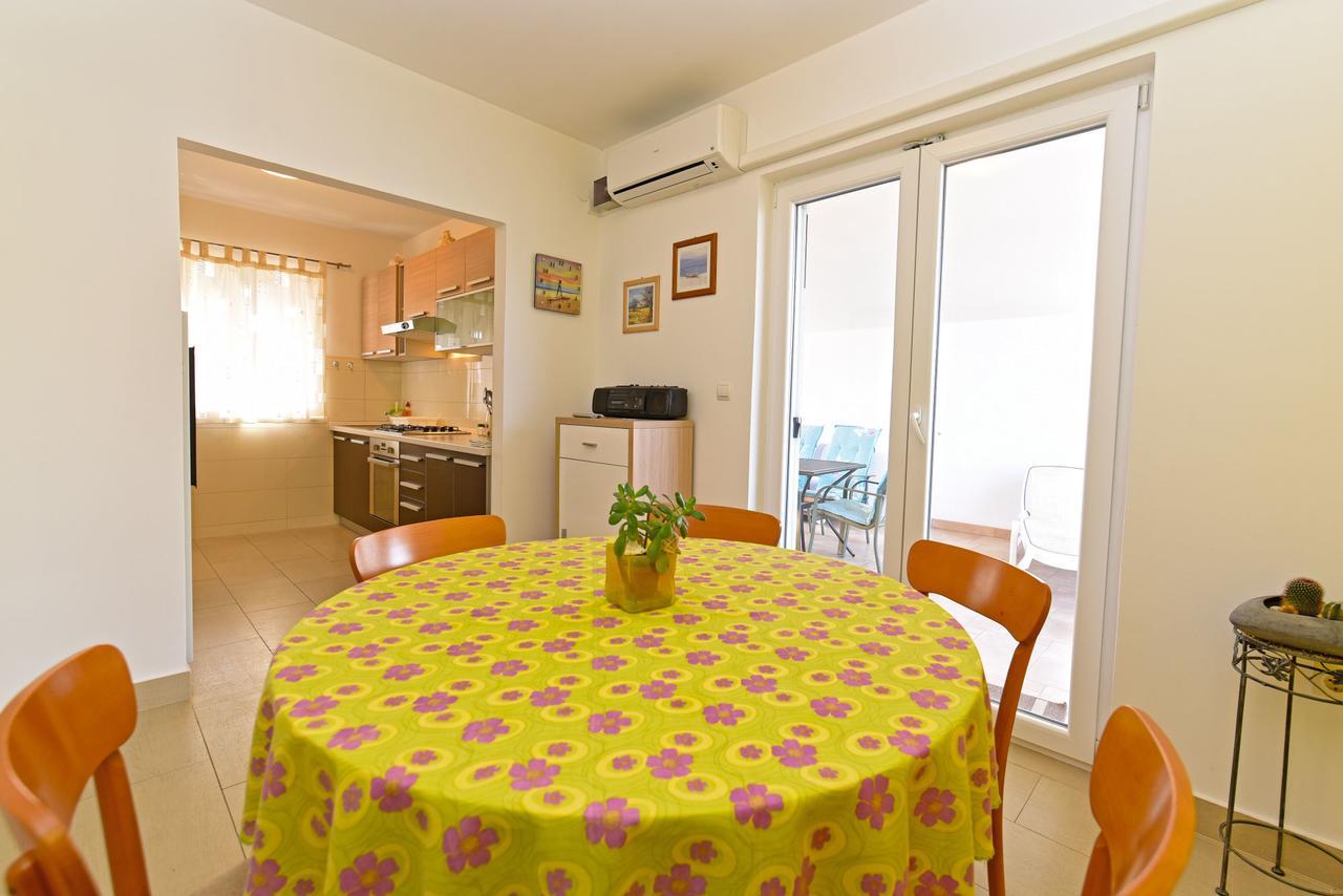 Apartment Monfiorenzo 1551 Ровин Екстериор снимка